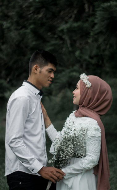 Reni Agistina profile icon