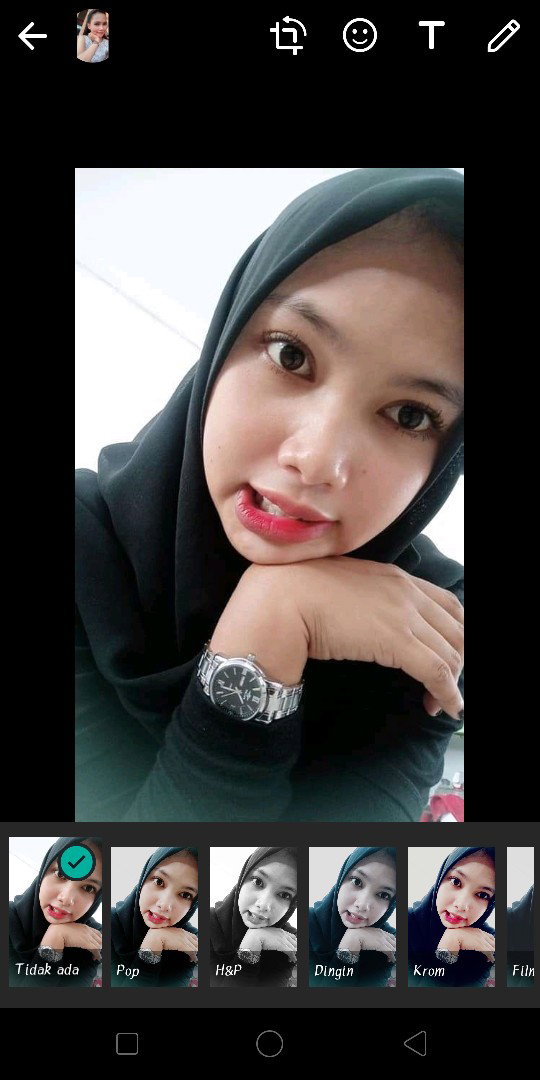Reni Anggraeni profile icon