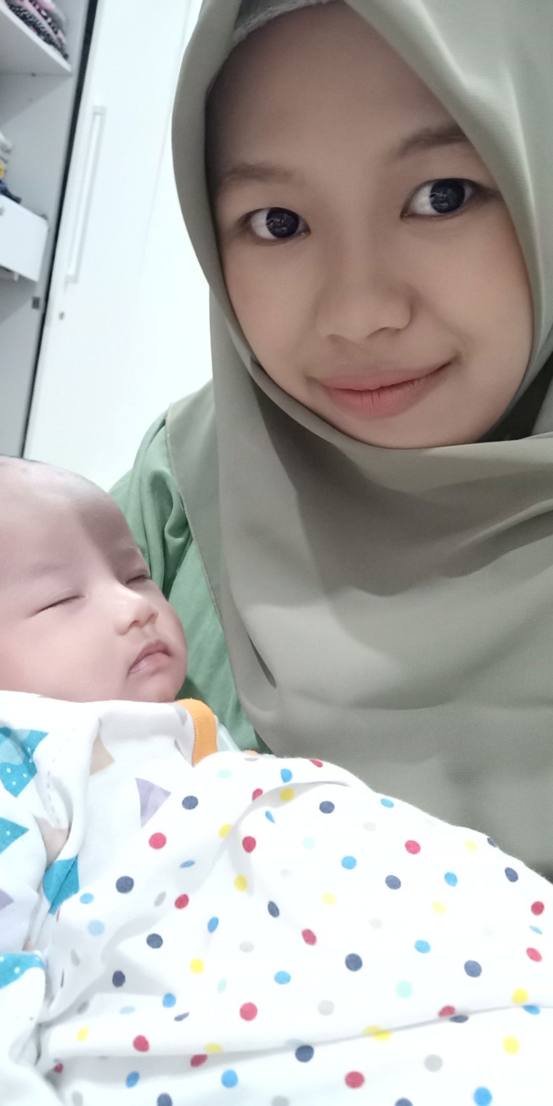 arina mahmudah profile icon