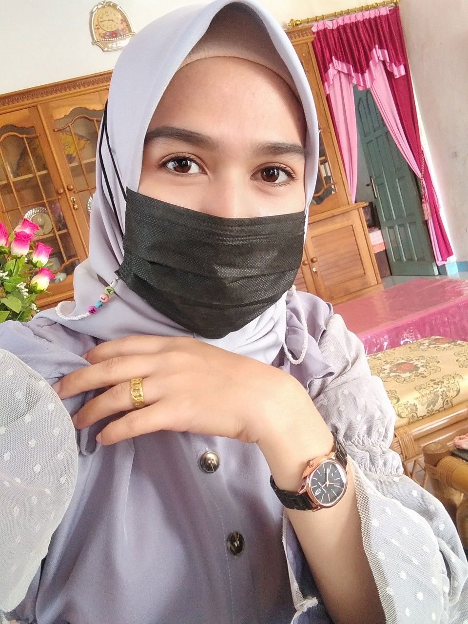 Wulandari,S.Hum profile icon