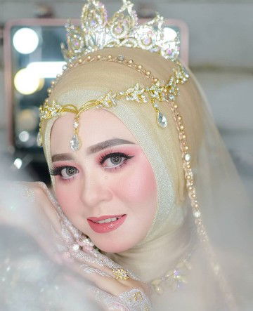 novita astriani profile icon