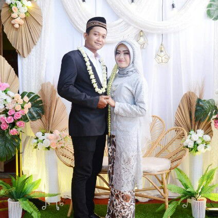 Sri Rahayu profile icon