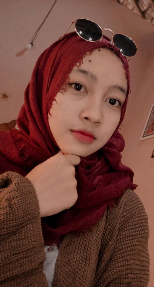 Yulia Fitriw profile icon