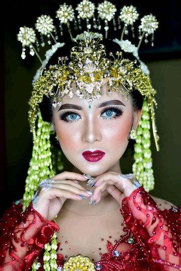 Elfita Komala Sary profile icon