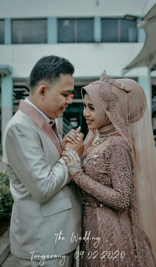 Mely Isnaeni profile icon