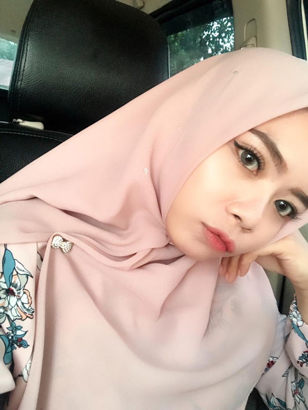 Utari Mustika profile icon