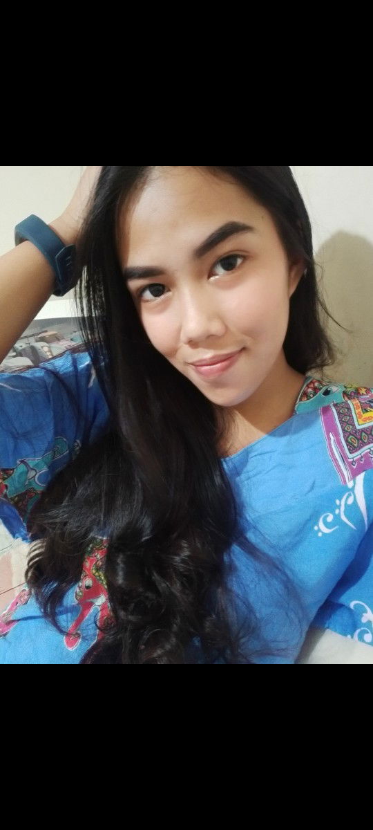 Lola Novianti profile icon