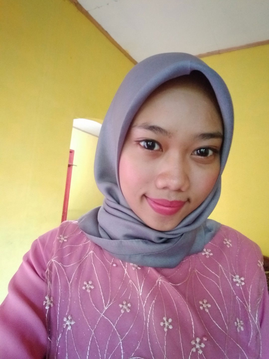 zhustyana aziza profile icon