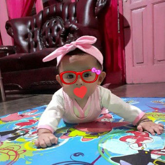 reni yusnia profile icon