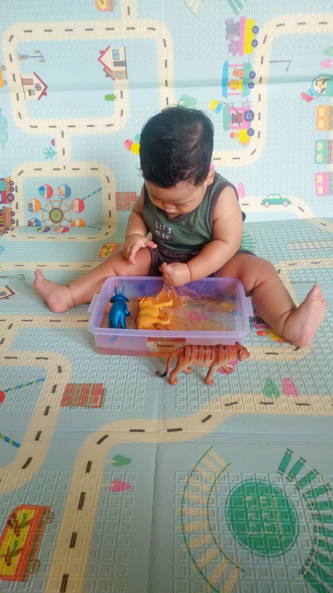 Main bareng si kecil