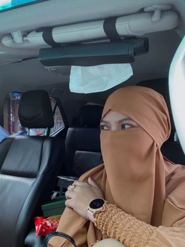 Eka Tari profile icon