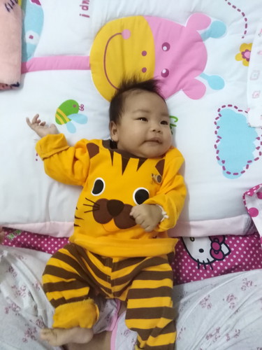 ขอดูเด็ก3เดือนหน่อยค่าว่าจะน่ารักน่าชังขนาดไหนเอามาอวดกันหน่อยค่าแม่ๆ