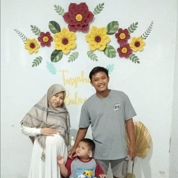 Ani Uliani profile icon