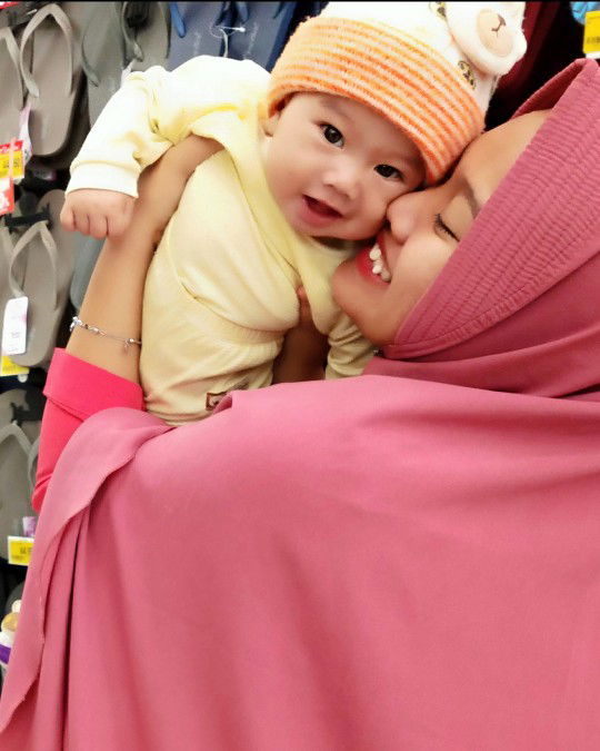 nazrah ilayya profile icon