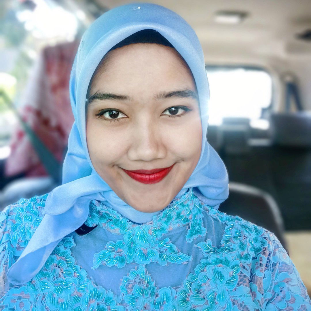 Yeni Reska profile icon