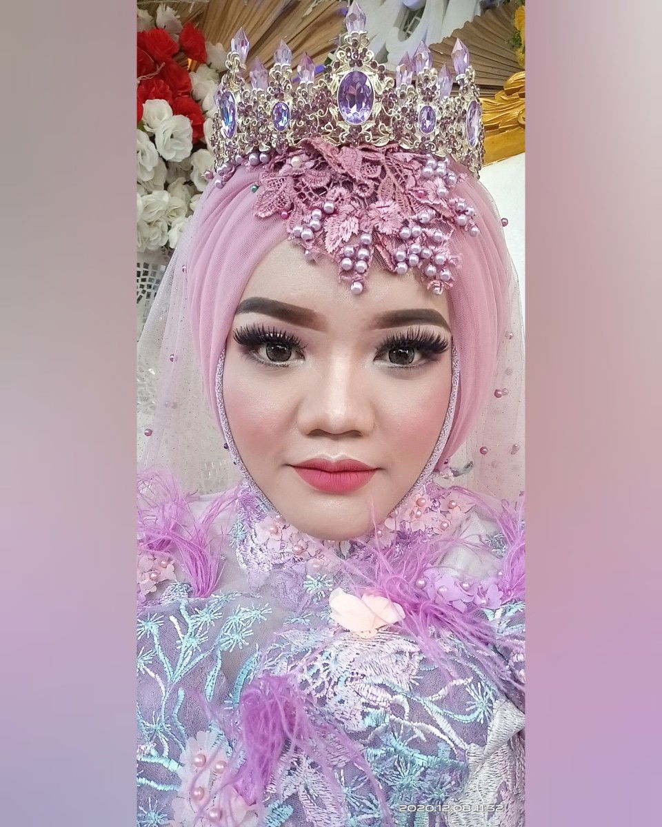 Silvia E Febriani profile icon