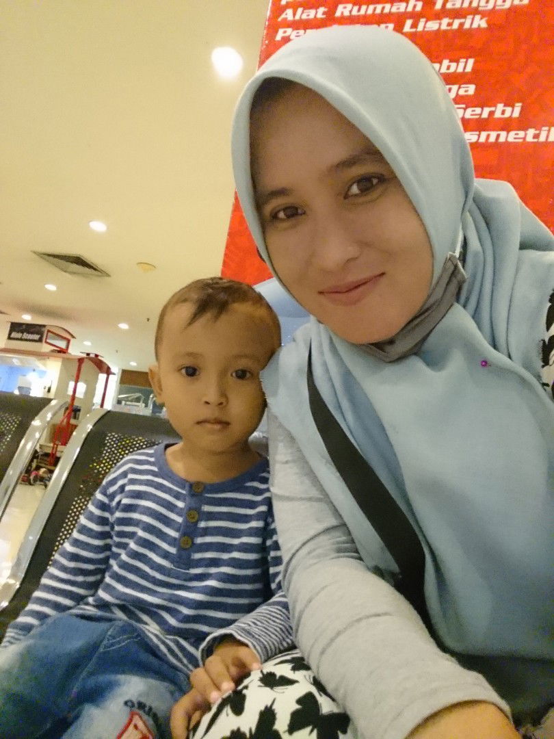 siti holilah profile icon