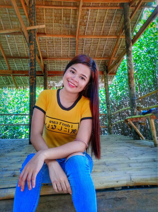 Efrelin Arias profile icon