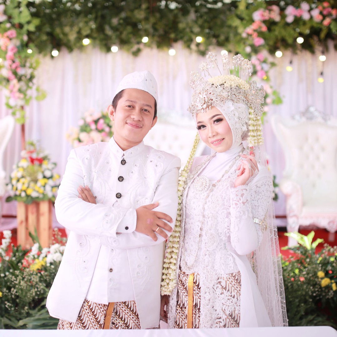 vani oviyani profile icon