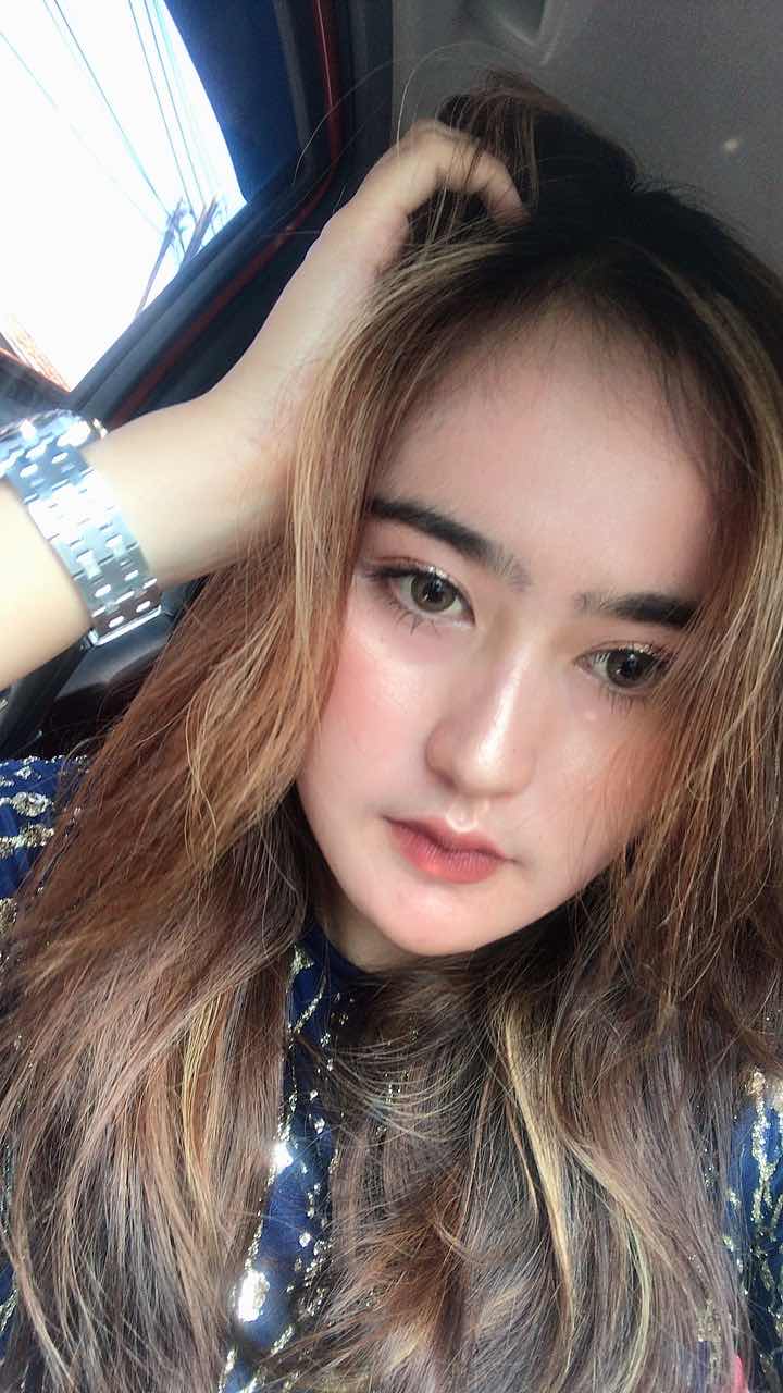 Reva Oktaverina profile icon