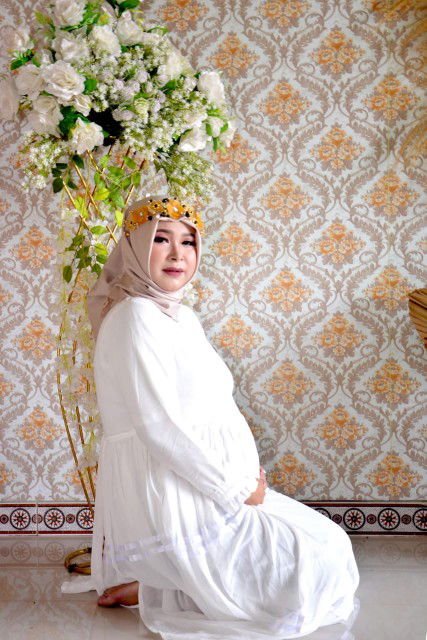 khumairoh profile icon