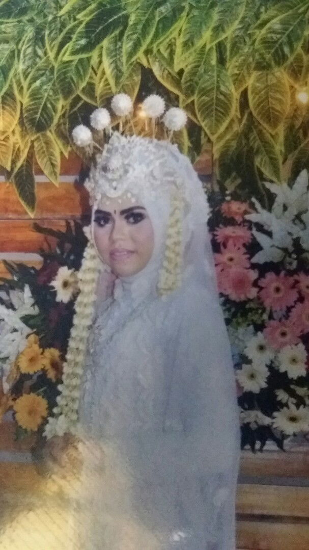 Yuli Yulianti profile icon