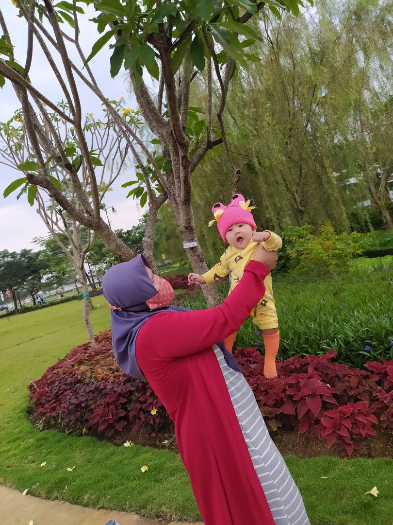 Tri Susanti profile icon