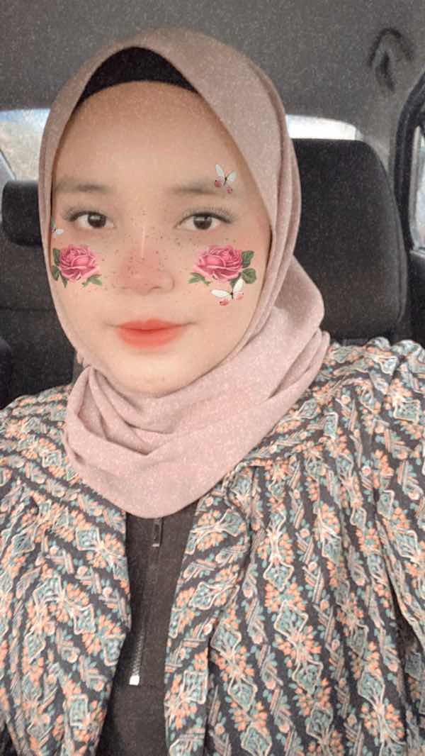 yuliza riasmi profile icon