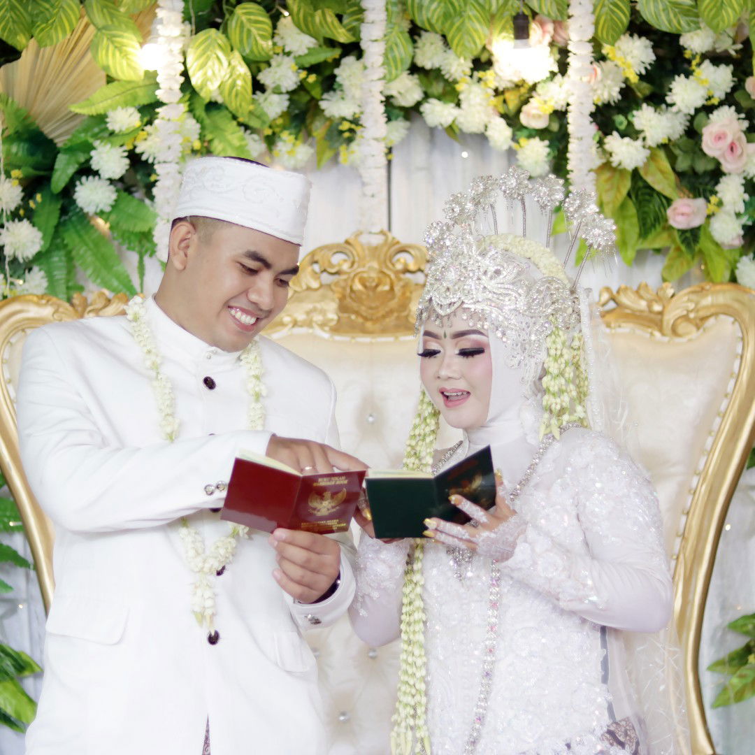 Diajeng Ayu 04 profile icon