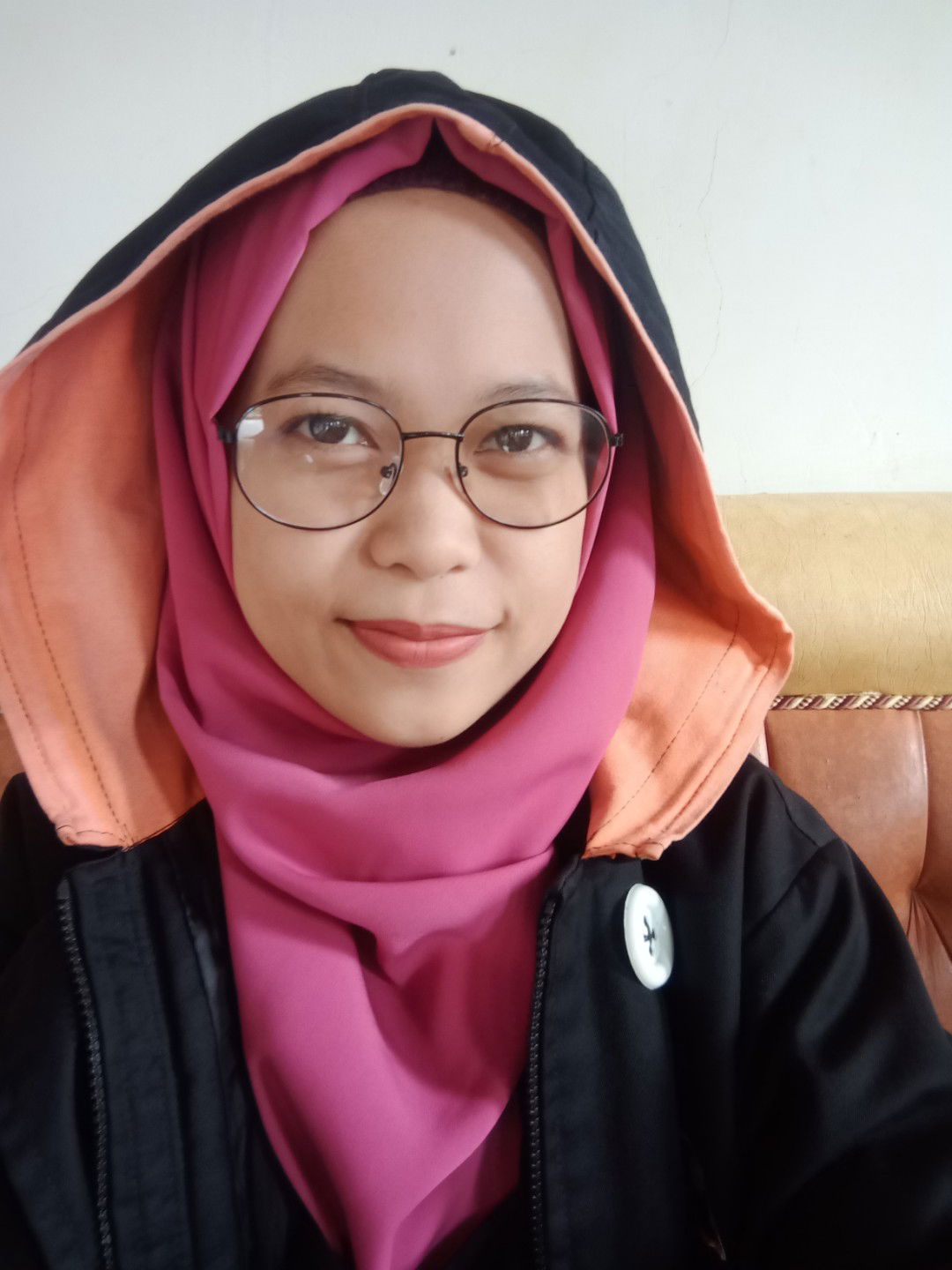 Suci Cahyati profile icon