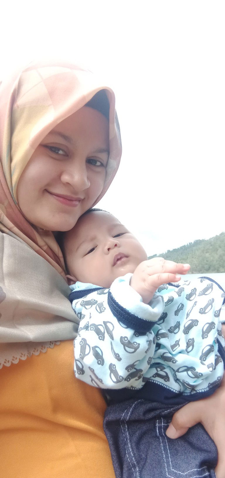 Meutia Ihdina profile icon