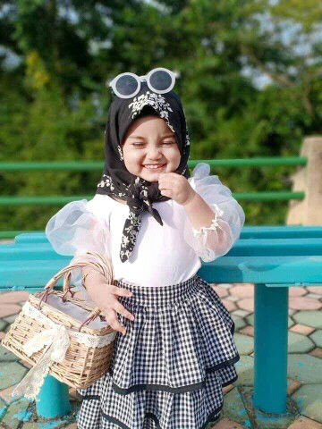 Dwi Putri oktaviani profile icon