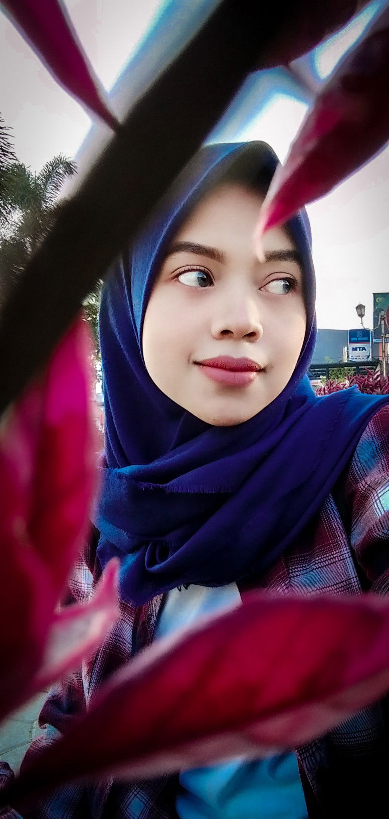 Sri Mulyani profile icon