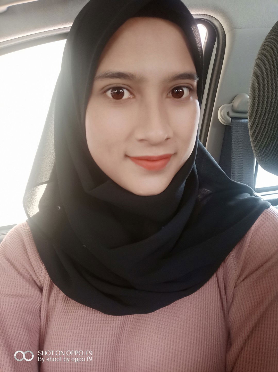 Farah Rosli profile icon