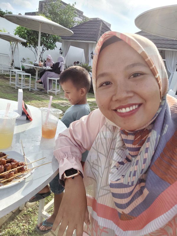 Siti hidaya Traningsih profile icon