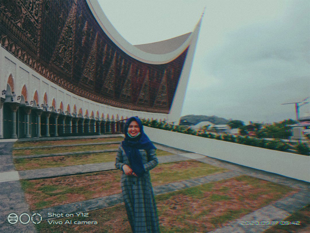 Tiya Maulana profile icon