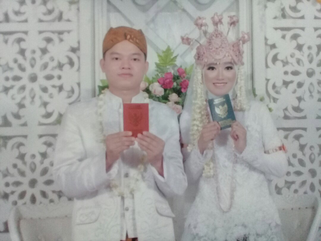 Santy Rahayu profile icon
