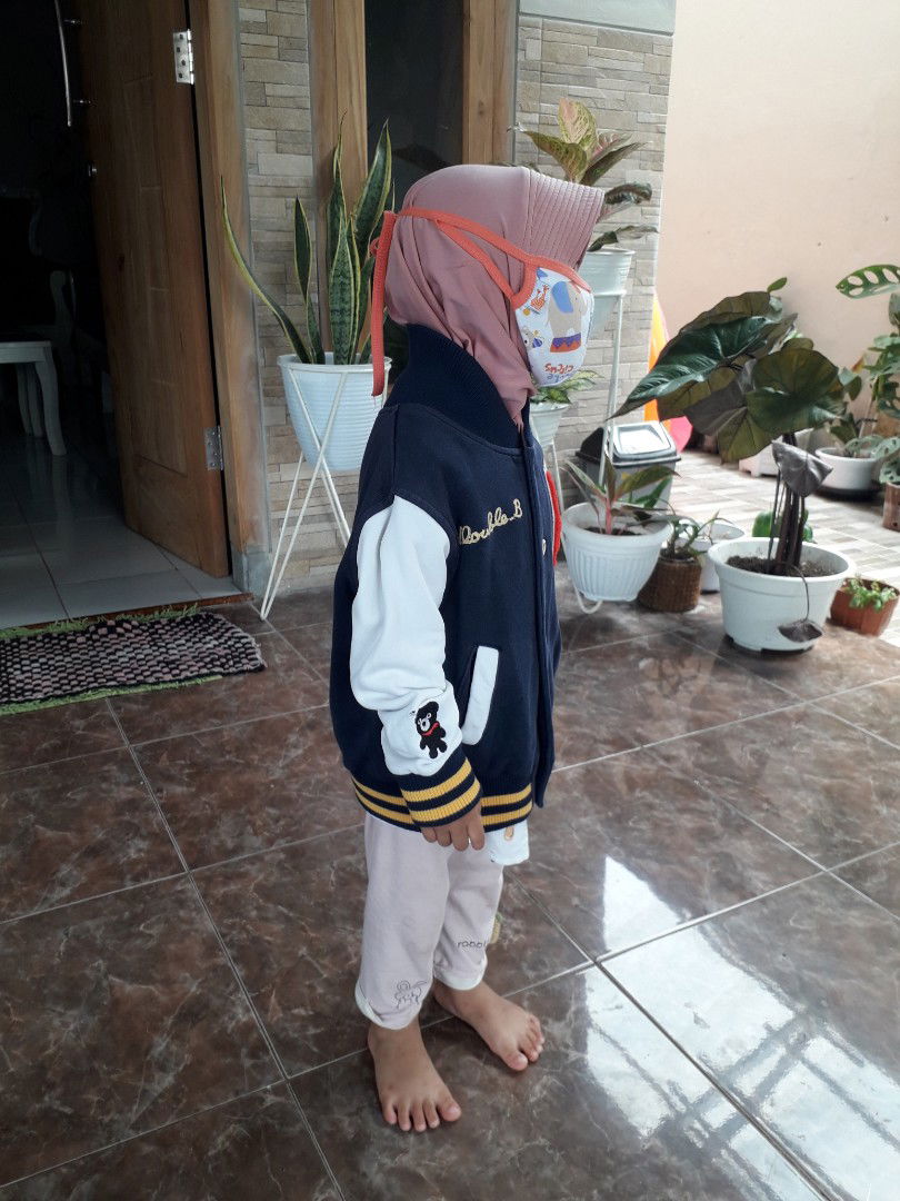 Ukti Indah profile icon