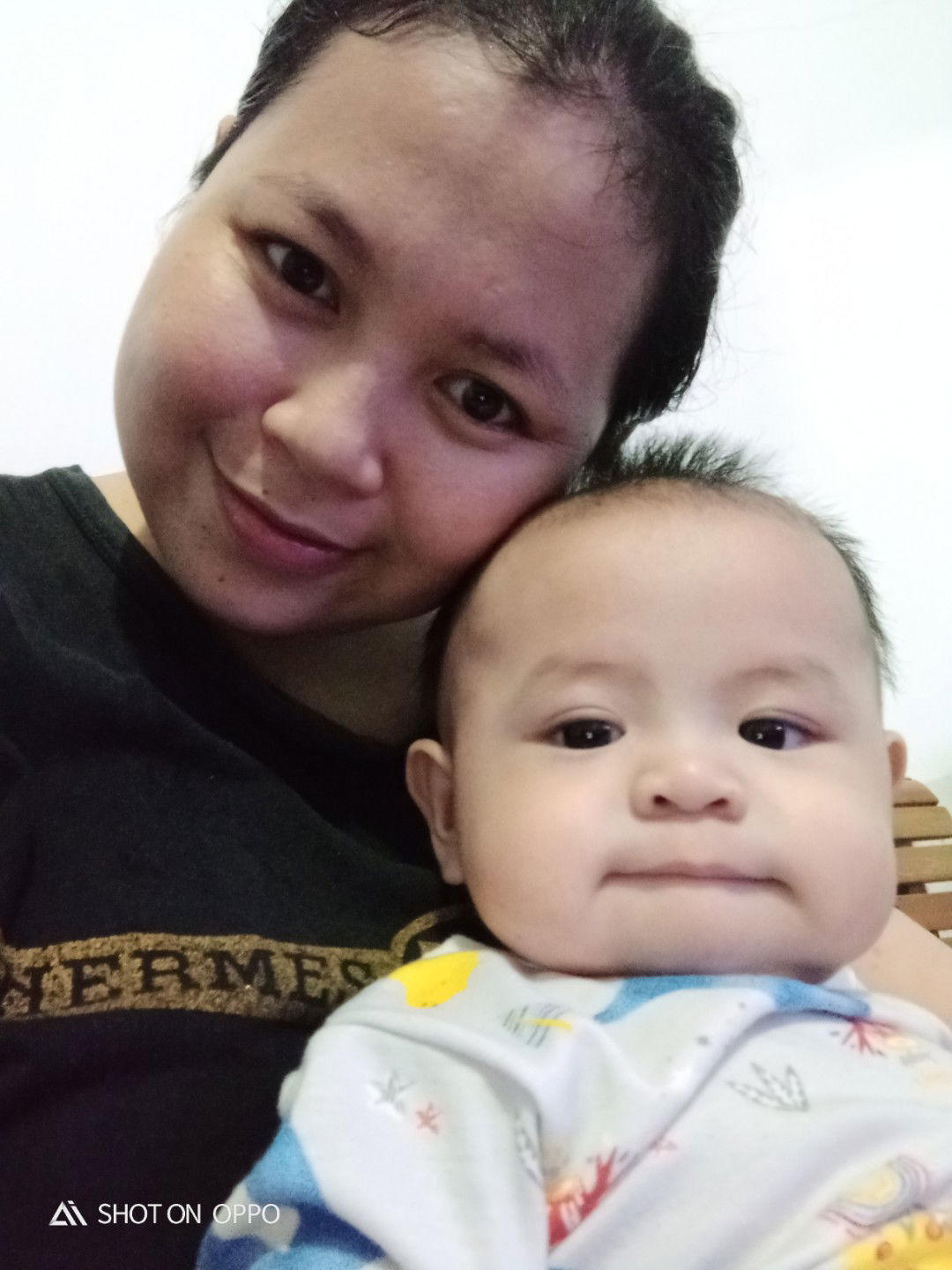 Intan wahyuni profile icon