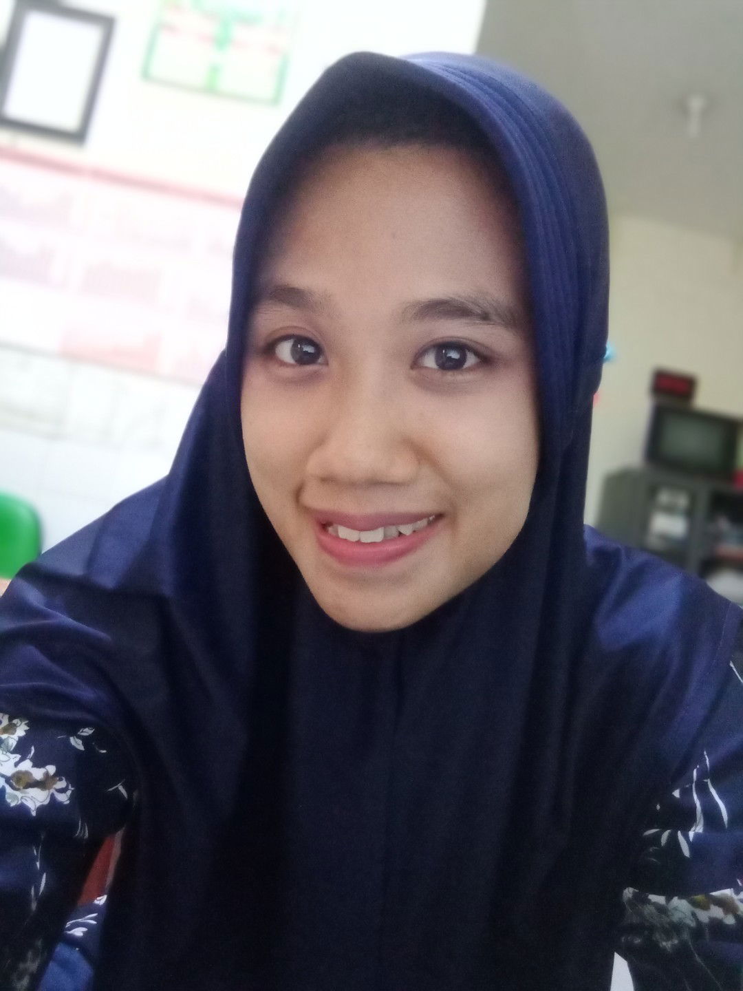 Yulinar Tri Ambarsari profile icon