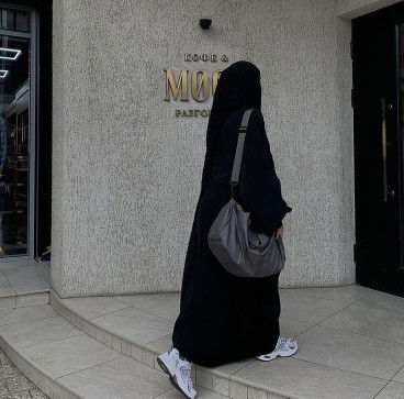 elfina fahira profile icon