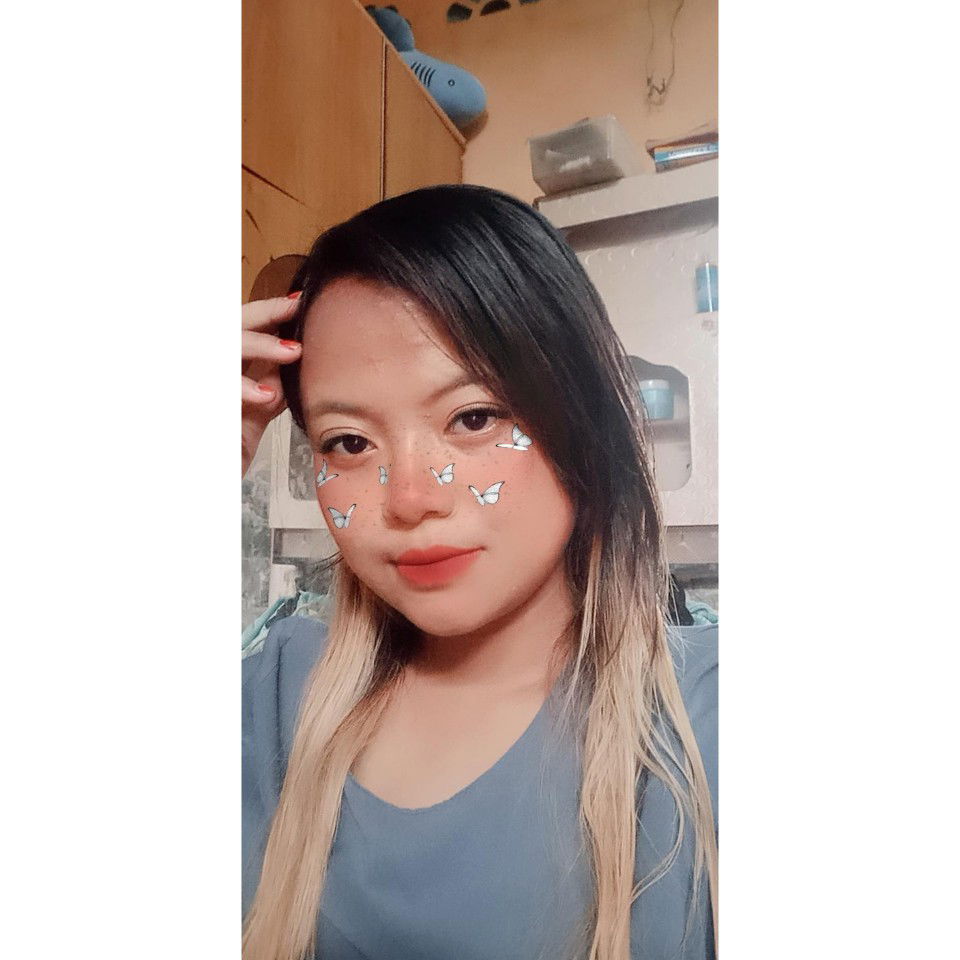 emylia natasha profile icon