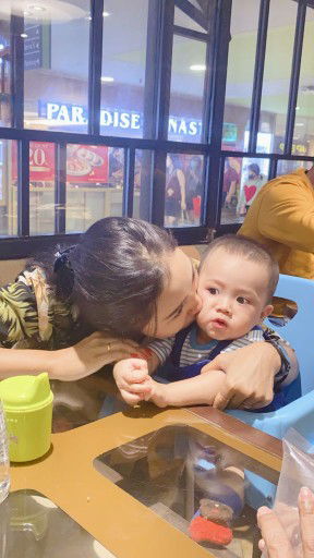 Selly Oktaviani profile icon