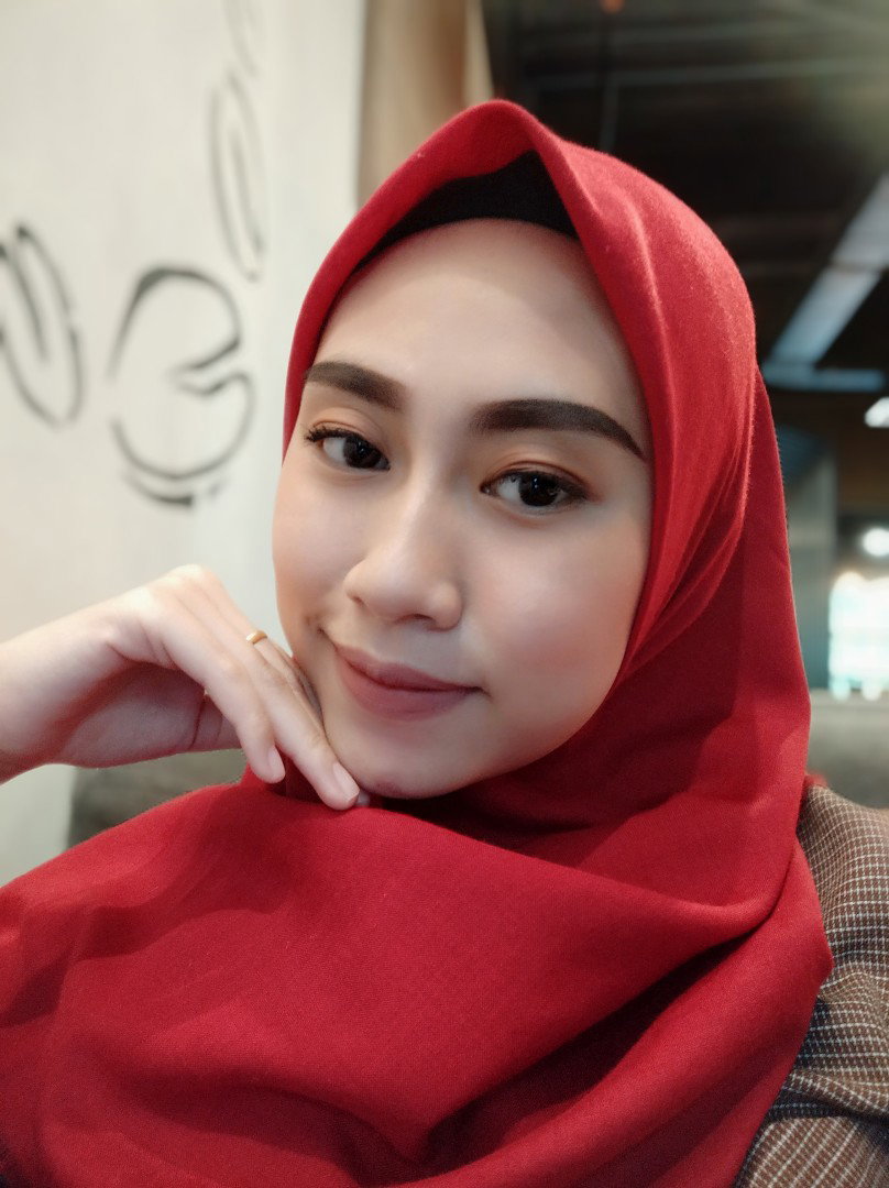 Widya Eka Zoraya Putri profile icon