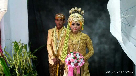 Siti Nur Halimah profile icon