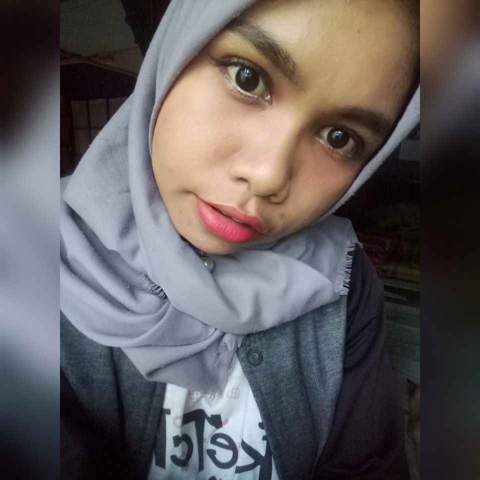 Ayu Lestari profile icon