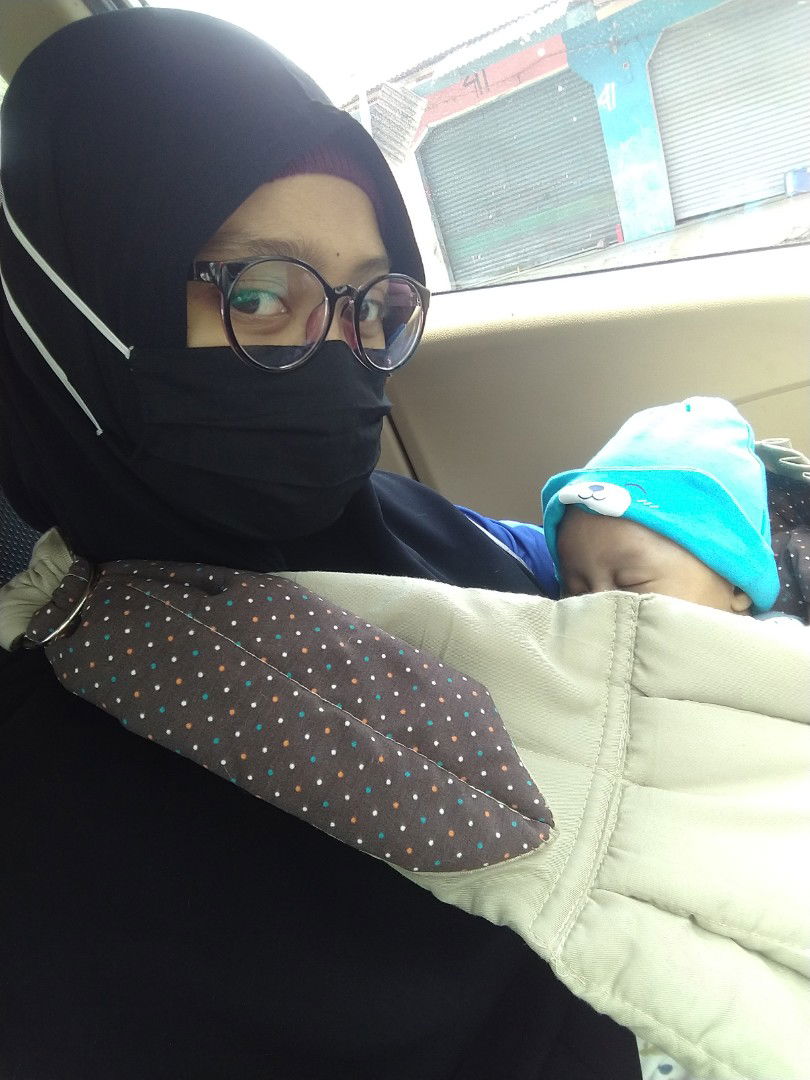 Deviani Azizah profile icon