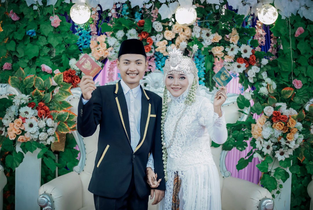 Lilis suganda profile icon