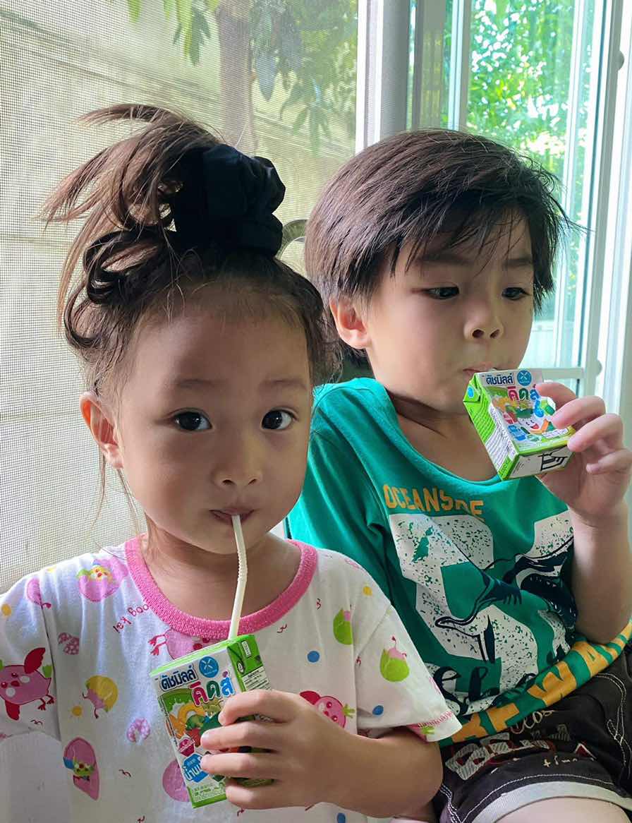 มาร่วมเล่นกันเยอะๆ นะคะ ดัชมิลล์ คิดส์ แจก iPad จ้าา 💙💙💙