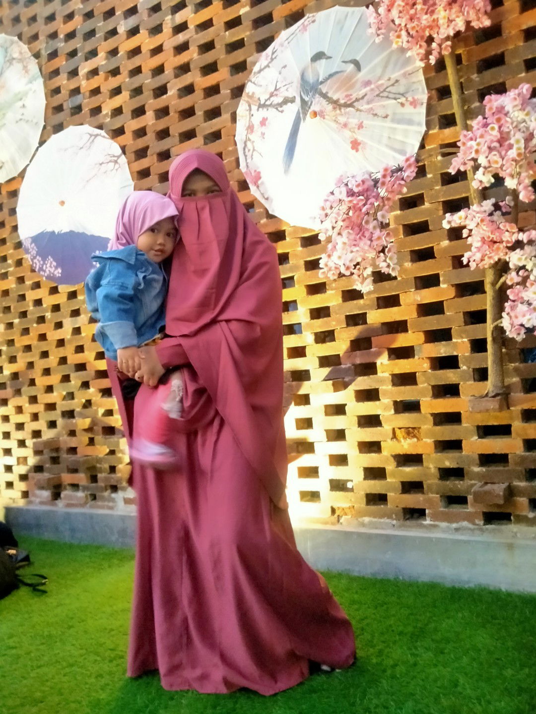 yusrotul Azizah Azzahra profile icon